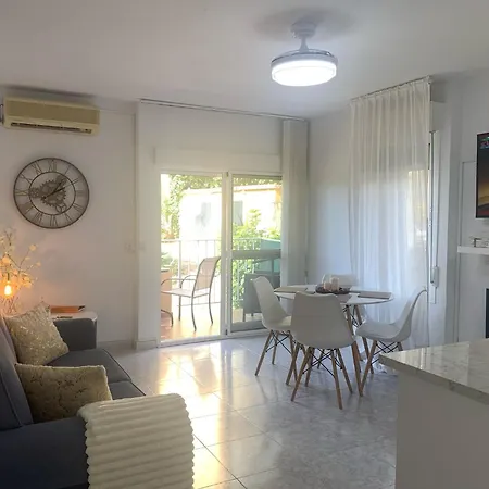 Minerva 30a Garden View Apartment *